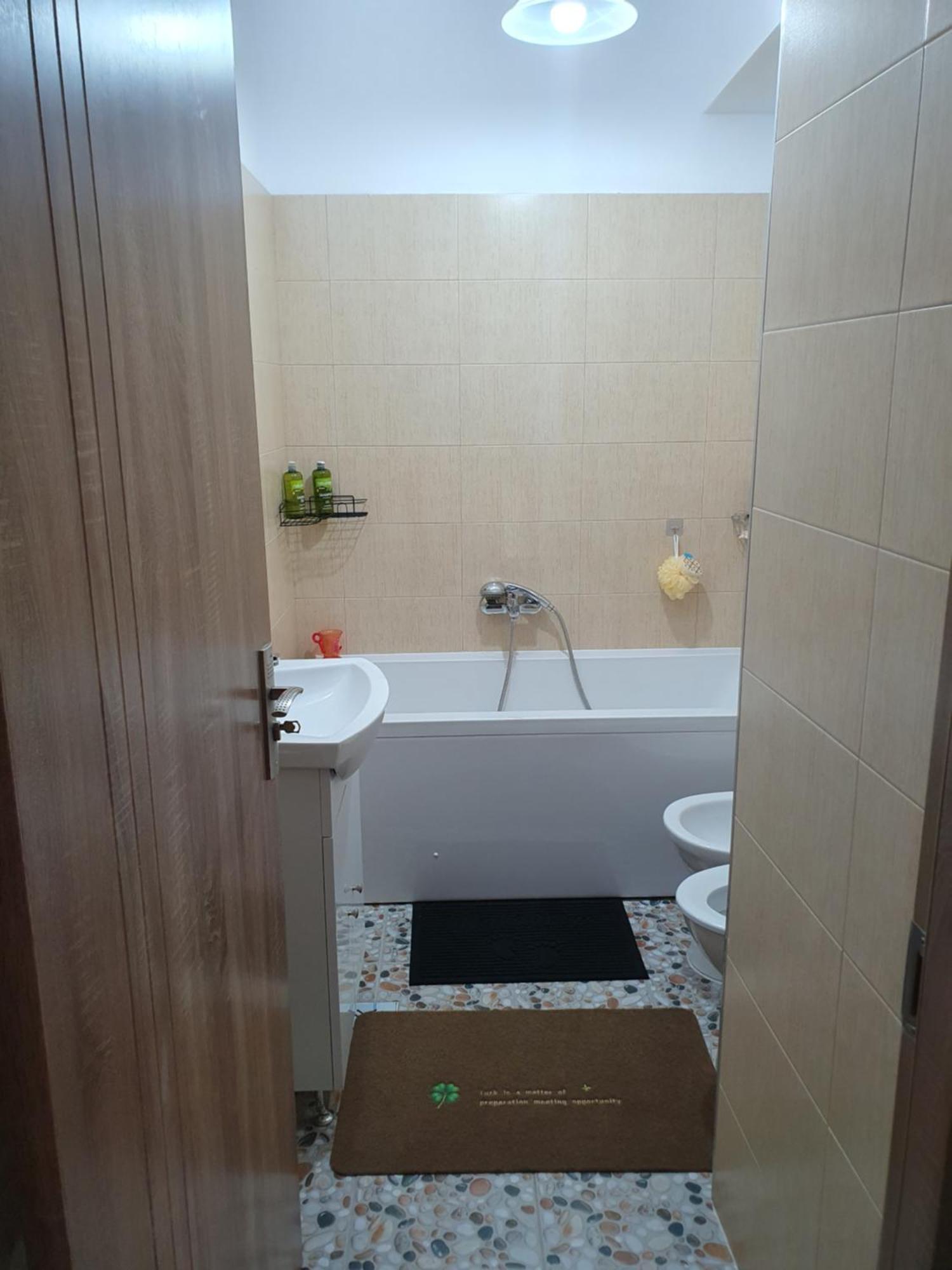 Apartament Castelul Bran Râmnicu Vâlcea Exterior foto