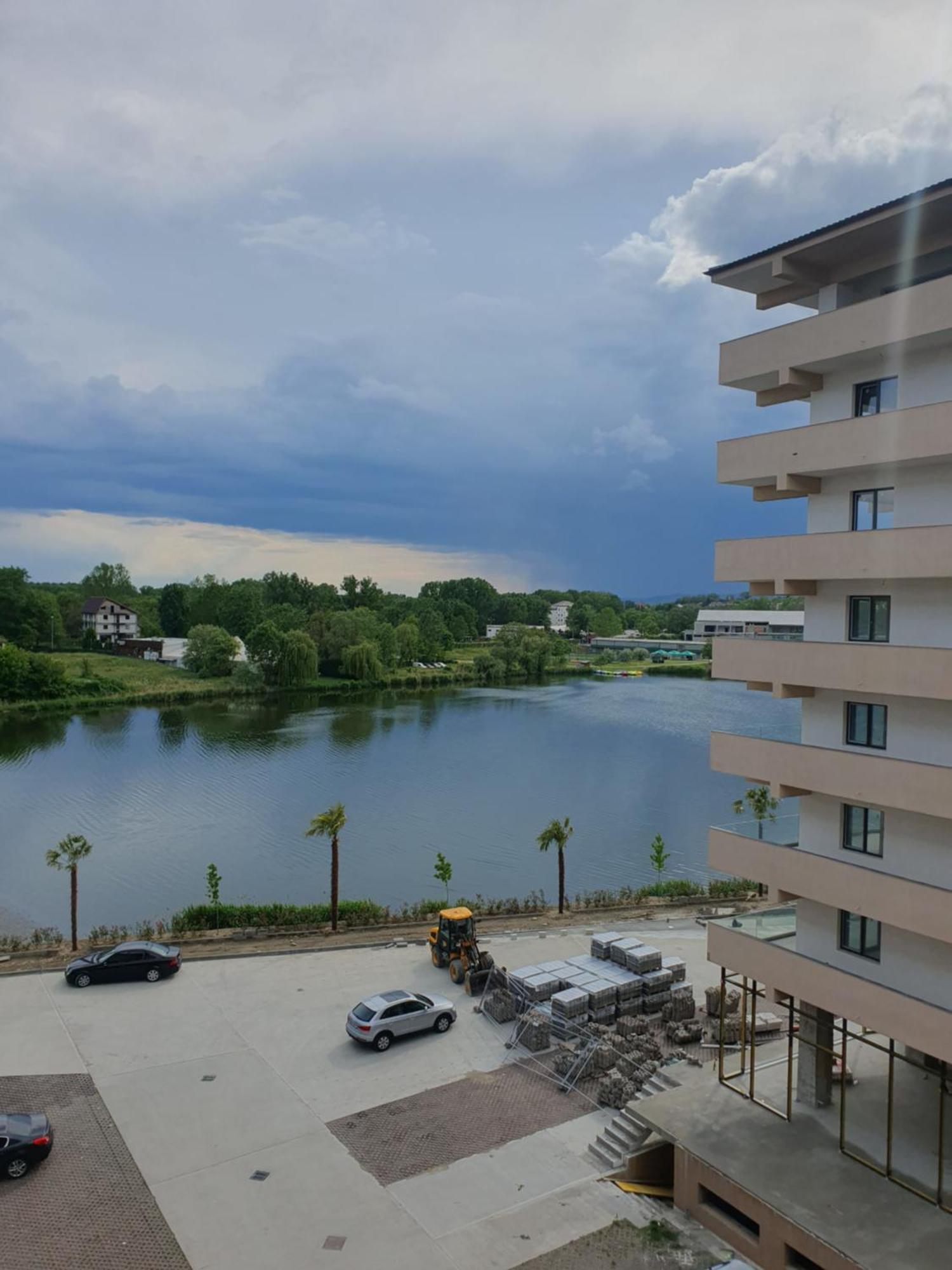 Apartament Castelul Bran Râmnicu Vâlcea Exterior foto